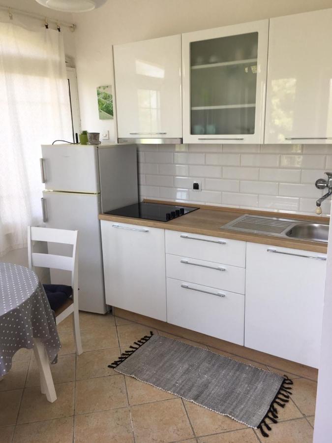 Apartments With A Parking Space Bozava, Dugi Otok - 8108 Exterior foto